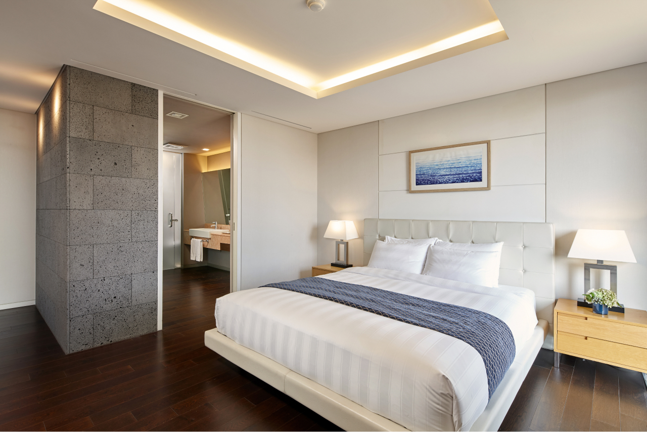 Lotte Juju Art Villas Yi-jong ho 74 pyeong - Ondol room for 8 people and guest room including Jacuzzi